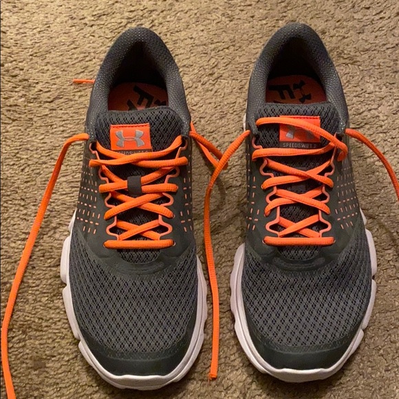 womens gray under armour shoes